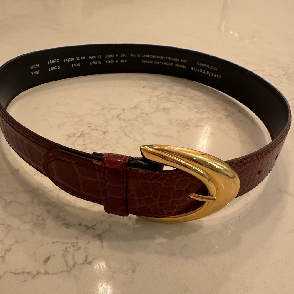 LIZ CLAIBORNE FAUX ALLIGATOR LEATHER BELT WITH BRASS BUCKLE, SIZE SMALL,  30 “